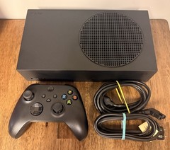 Xbox Series S 1 TB Black Console with Controller + Cords 1883 TESTED/WORKING