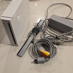 Nintendo Wii RVL-001(USA) NTSC-U White Console Wi-Fi 480p w/ AV, Sensor