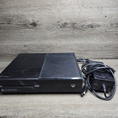 Microsoft Xbox ONE 500GB System Console Bundle Controller + 5 Free Games 1540