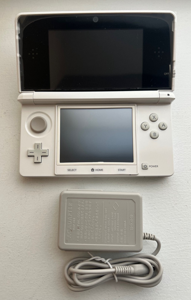 Nintendo 3DS Console – White – Custom New Shell – 16GB SD Card
