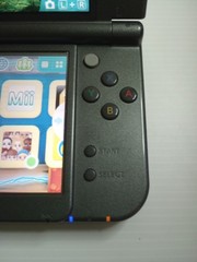 Nintendo New 3DS XL Handheld Gaming System Black Gray Good Shape w/ Charger