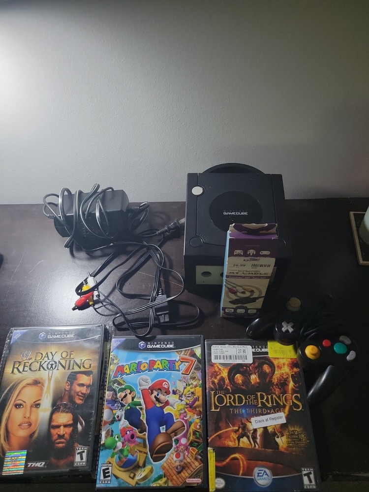 Nintendo GameCube Bundle W/ Games And Controller DOL-101 Works