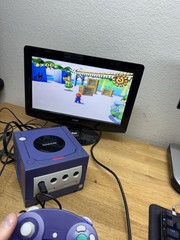 Nintendo GameCube DOL-001 USA Indigo Console Controller Body/Box Damaged Working