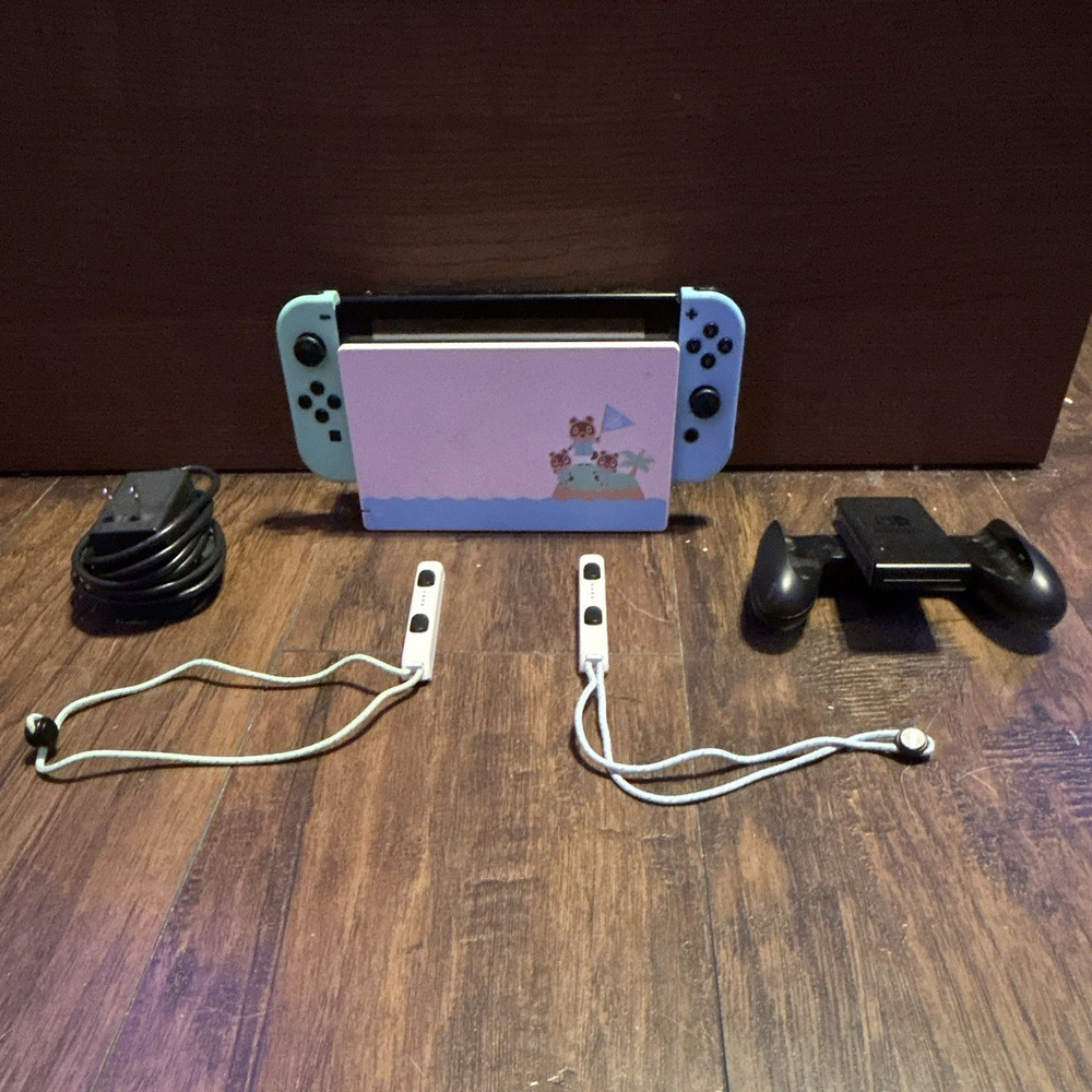 Nintendo Switch Animal Crossing Edition 32GB 720p Dockable w/ Joy-Cons, Dock