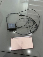FOR PARTS/REPAIR Nintendo DS Lite USG-001 Pink Handheld Console *READ*
