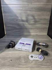 Super Nintendo Entertainment System Orig SNES Console SNS-001 W Control & Cords