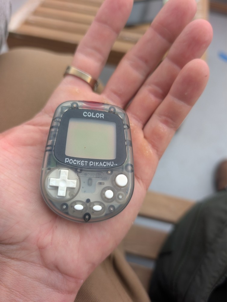 Nintendo Pocket Pikachu Color MPG-002 – Japanese Version – Tested & Working