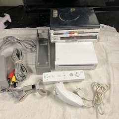 Nintendo Wii RVL-001 512 MB Home Console Bundle 4 Games + Bonus Game