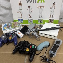 Nintendo Wii RVL-001 512 MB Home Console – White W Games And Controllers Fit