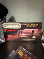 Nintendo NES Action Set Console Complete In Box NES CIB 1985 Orange Zapper