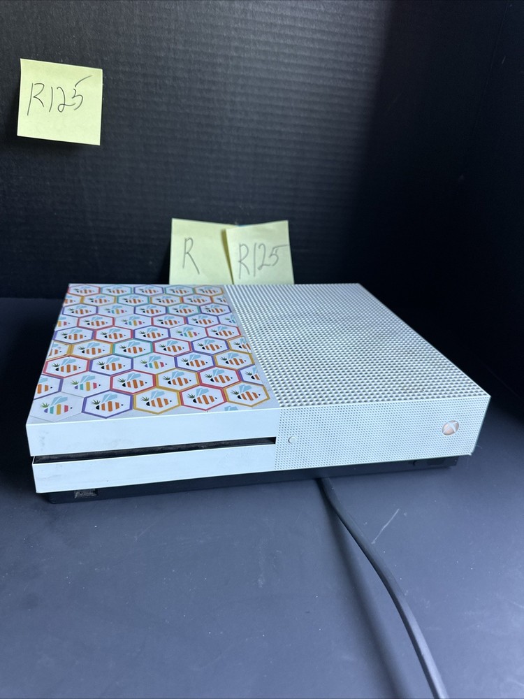 Microsoft Xbox One S Console Model 1681 White Tested Working No Controller #R125