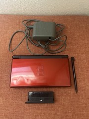 Nintendo DS Lite Red/Black Great Condition W Charger Stylus and Slot Cover￼