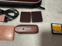 NINTENDO DSi PINK HANDHELD CONSOLE SYSTEM TWL-001 W/ GAMES / CASE / EXTRAS