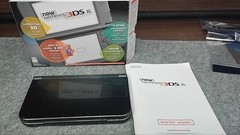 New Nintendo 3DS XL Gray Black Console W boxe and manual US Version