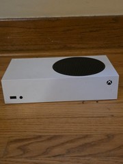 Microsoft Xbox Series S 512GB White w/ Power Supply & 2 Controllers 4K Wi-Fi