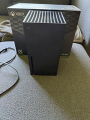 Microsoft Xbox Series x 1TB Black Gaming Console Barely Used W/ Controller HDMI