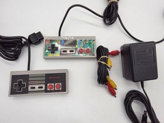 NES Nintendo System Console Bundle w/ 3 Games 2 Remotes Fresh Pins Mario Tested