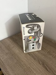 Nintendo GameCube Console System (DOL-101) Platinum w/ Game