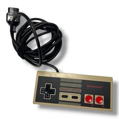 Nintendo NES-001 Entertainment System Console w/ Cords Controllers 7 Games READ