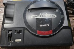 Sega Genesis 16bit console 1601 with games tested