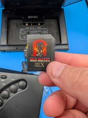 SNK Neo Geo X Gold Limited Edition Console With Controller – Works But Read