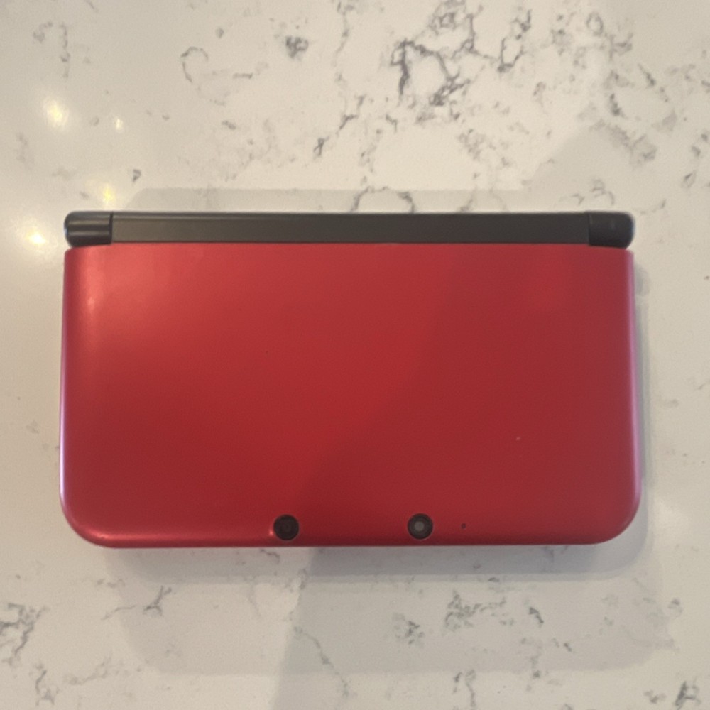 Nintendo 3DS LL Red Black Handheld Wi-Fi Capability Audio Jack