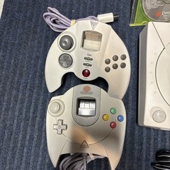 Saga Dreamcast Console Two Controllers, Game, Power And AV Cable HKT-3020 TESTED