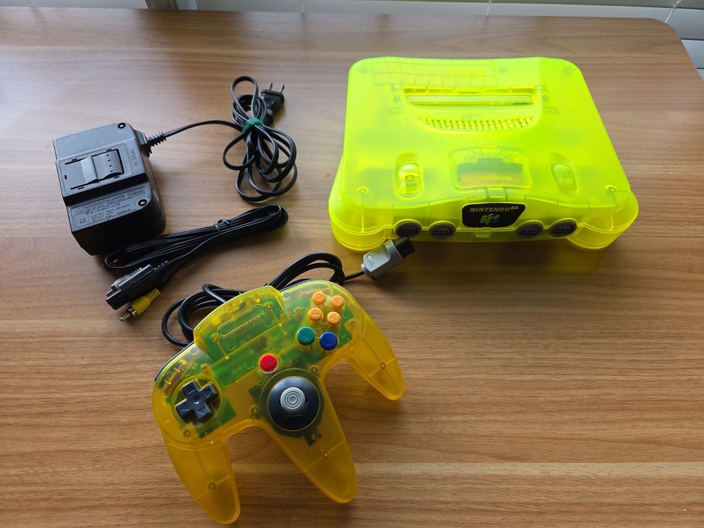 N64 Nintendo 64 clear Yellow / green Funtastic Console Re-Shelled Region Free