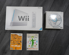 Nintendo Wii RVL-S-WD(JPN) Console In Box Complete W/ Extras