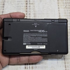 Nintendo DS Lite Blue/Black With 8 Games Pink Case & Charger