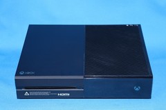 Microsoft Xbox One 1TB 1540 Console Only – Black -ITEM PICTURED 1 YEAR WARRANTY