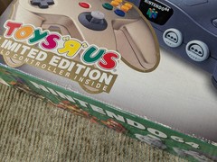 Toys’R’Us Nintendo 64 N64 Console w/ Gold Controller Limited Edition W/ Box