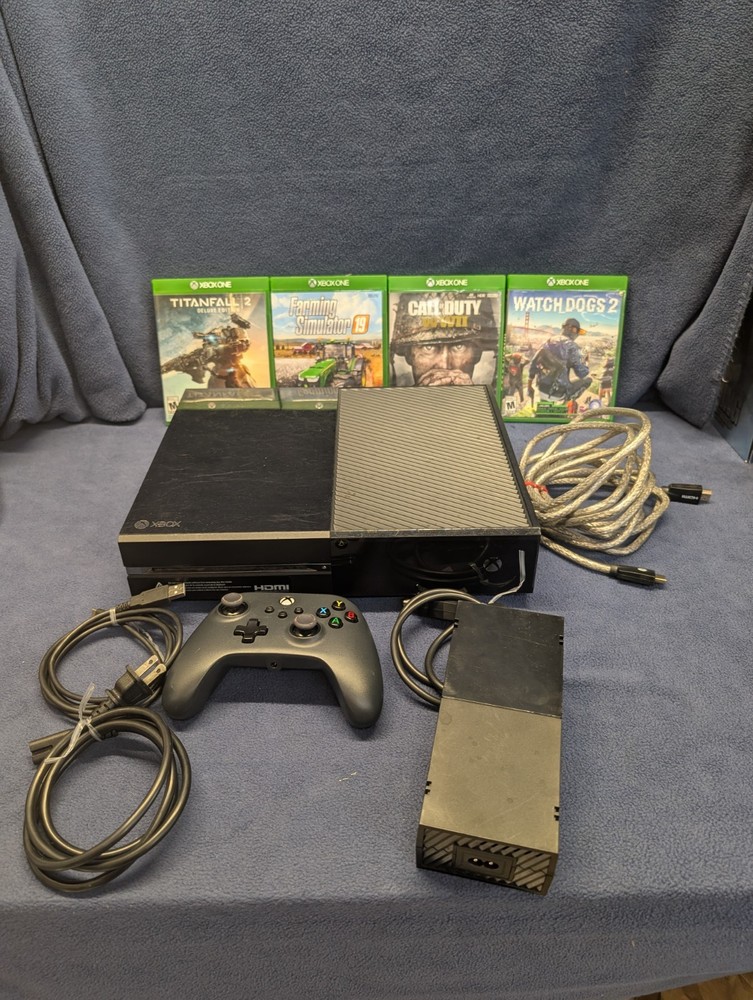 Xbox One Black Console MODEL 1540, 365 Gig HD