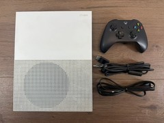 MICROSOFT XBOX ONE S – 1681 CONSOLE – 500GB ONE CONTROLLER (WCP037646)