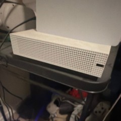 Microsoft Xbox One S White Console 4K UHD Blu-Ray Compatible Region Free HDMI