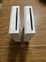 Nintendo Wii RVL-001 White Console Lot of 2 NTSC-U/C Wi-Fi 480p