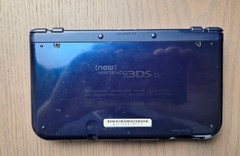 New Nintendo 3DS XL Metallic Blue Charger + 32GB SD Card | Region Free TOP IPS
