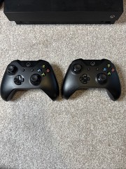 Microsoft Xbox One X 1TB console bundle w/ 3 games & controller – Functional