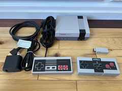 Nintendo NES Mini Classic Edition With 271 Games
