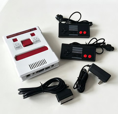 NTSC FPGA Retro Famicom NES HDMI VGA RGBS Multi-Output Console
