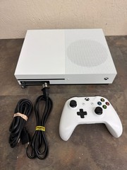 XBOX ONE S 500GB CONSOLE 1681 W/ 1 CONTROLLER & CABLES – TESTED (WBP018230)