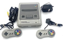 Nintendo Super Famicom Japanese Video Game Console + Controllers + Wires Bundle