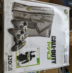 Microsoft Xbox 360 S Call of Duty: Modern Warfare 3 320GB Limited Edition New
