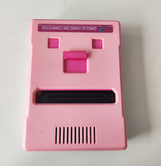 NTSC FPGA Retro Famicom NES HDMI VGA RGBS Multi-Output Console