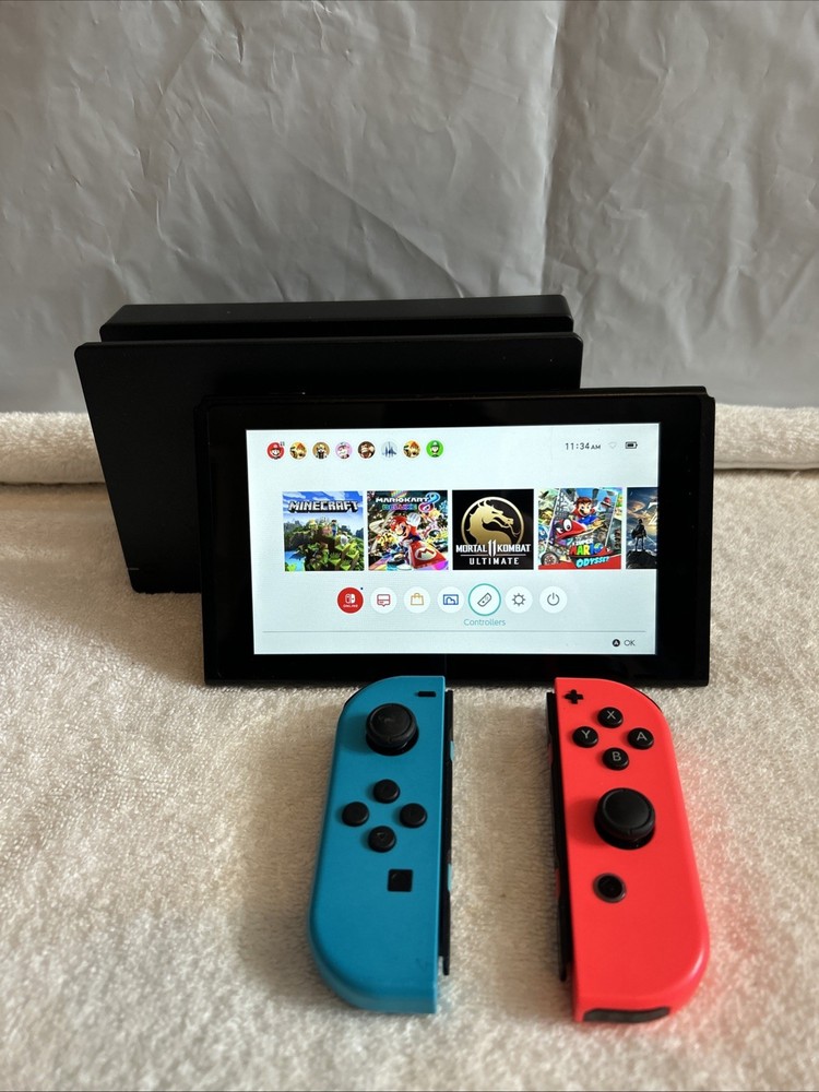 Nintendo Switch (HAC-001)(-01) HandHeld – Bundle w/Console & Dock