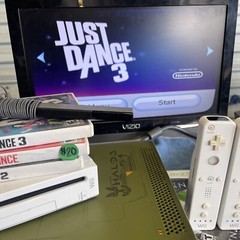 Nintendo Wii just dance multiplayer bundle just dance 1,2,3 includes2controllers