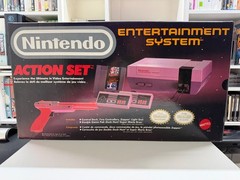 Nintendo NES Action Set CIB Console Zapper 2 Controllers Mario Duck Hunt Minty