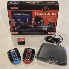 Coleco Buzztime – PLUG N PLAY CONSOLE – 2 CONTROLLERS + 1 GAME – COMPLETE IN BOX
