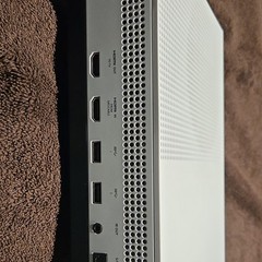 Microsoft Xbox One S 4K UHD Home Console White Wi-Fi HDMI USB-A