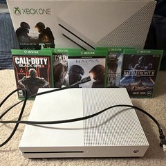 Microsoft Xbox One S White Console 4K UHD Blu-Ray Compatible MPN 1681 + 5 Games